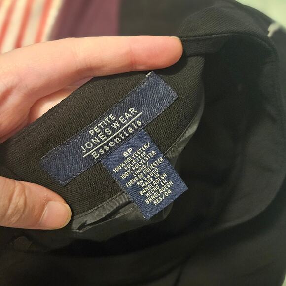 Petite Joneswear Essentials Black Minimalist Office Skirt Size 6P - Picture 5 of 6